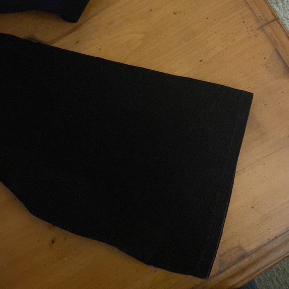 Women’s black corduroy pants. - Picture 3 of 4